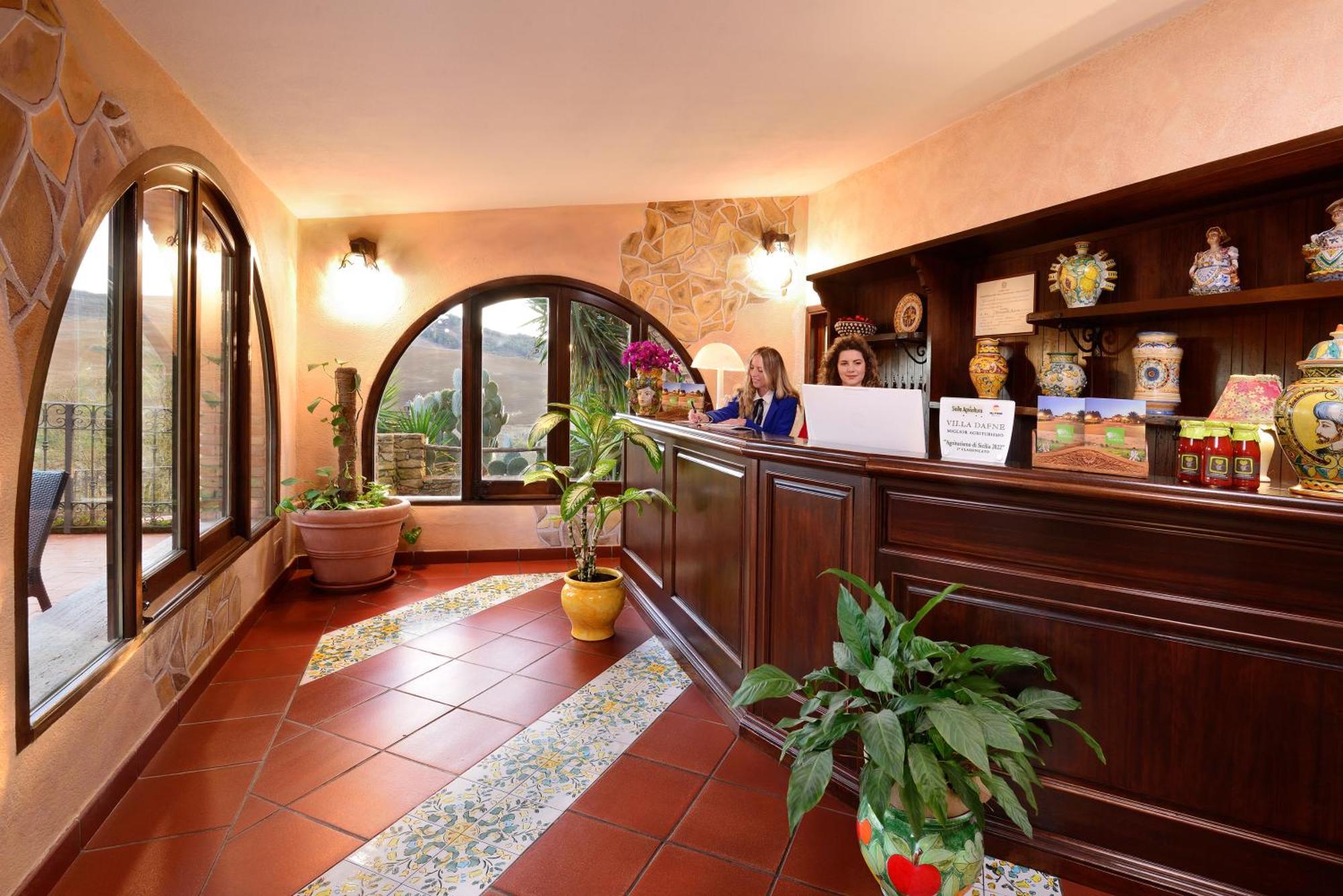 Villa Dafne Alia Exterior photo
